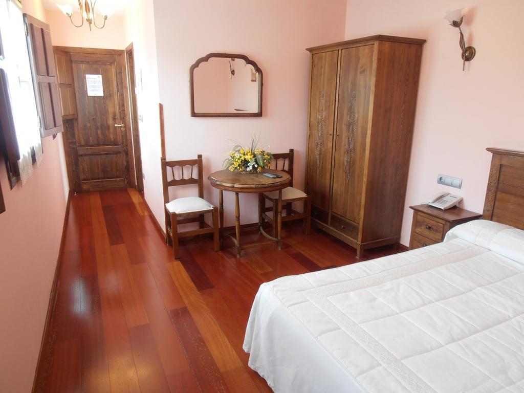 Hostal Virgen De La Encina Ponferrada Rom bilde