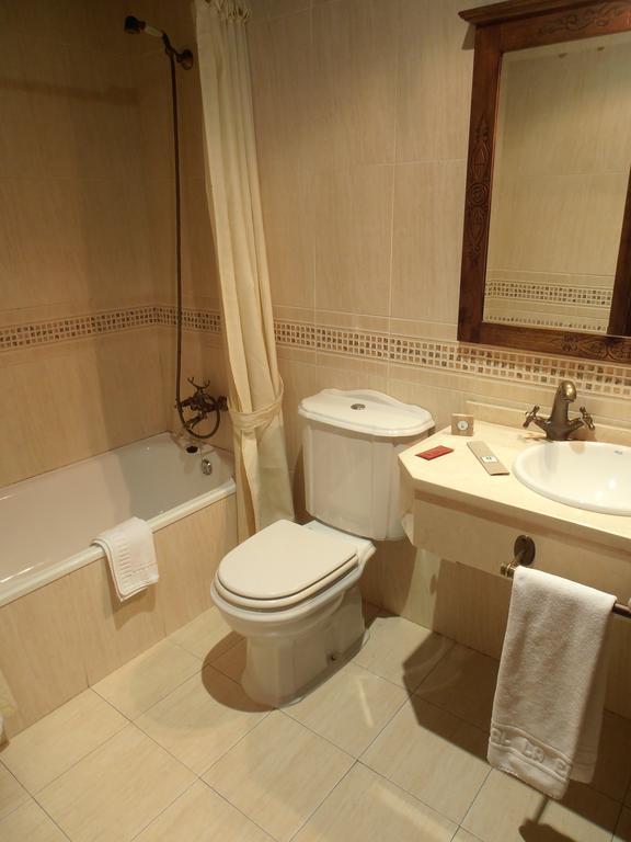 Hostal Virgen De La Encina Ponferrada Rom bilde