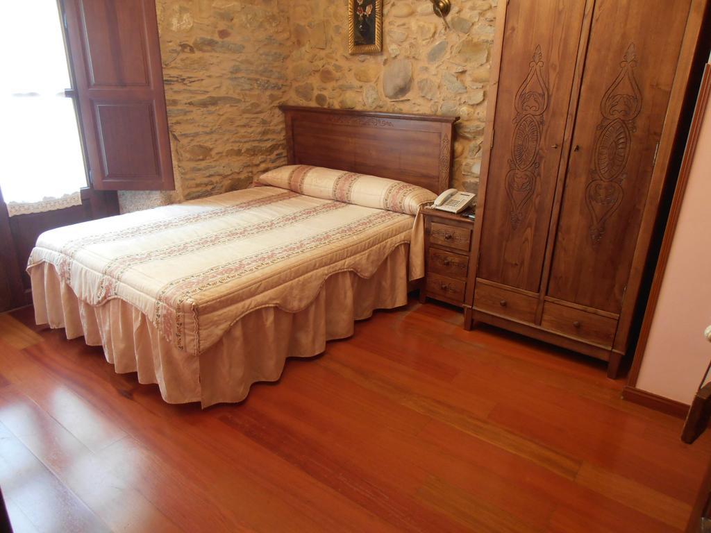 Hostal Virgen De La Encina Ponferrada Rom bilde