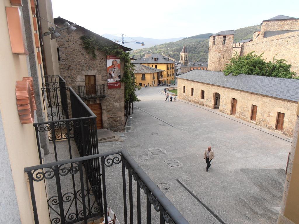 Hostal Virgen De La Encina Ponferrada Rom bilde