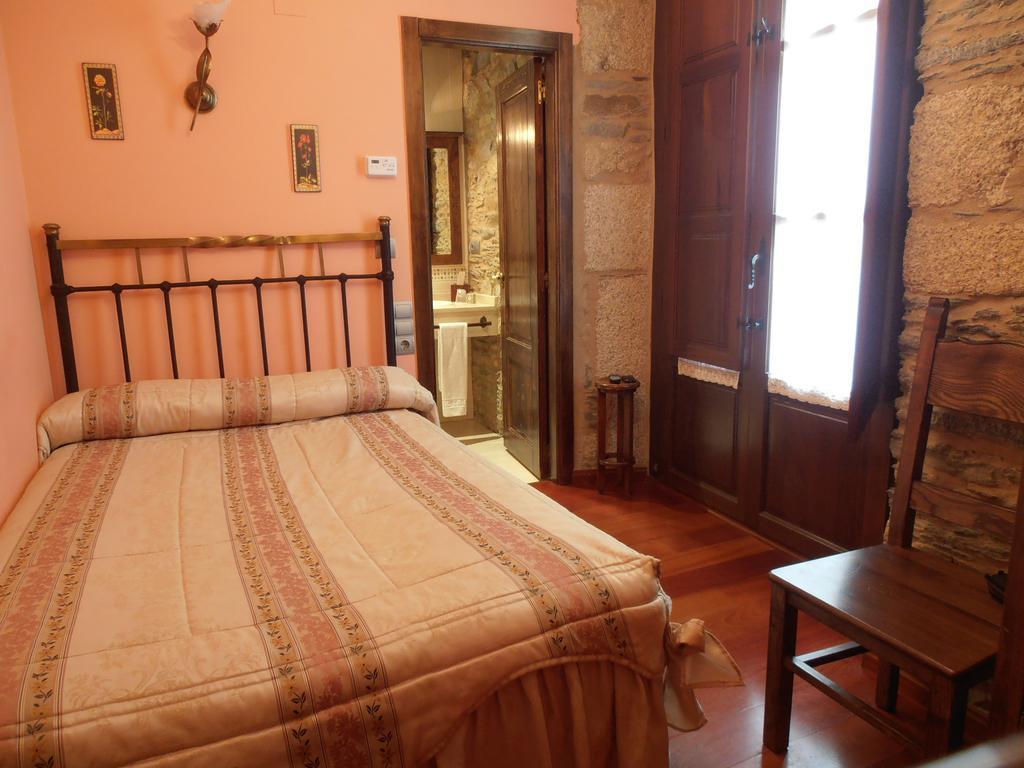 Hostal Virgen De La Encina Ponferrada Rom bilde