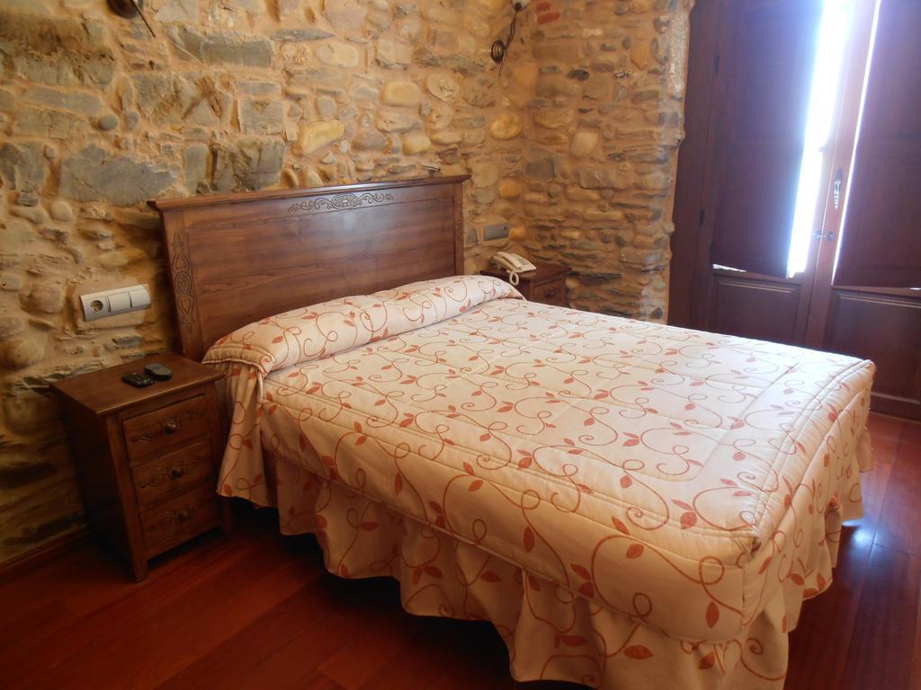 Hostal Virgen De La Encina Ponferrada Rom bilde