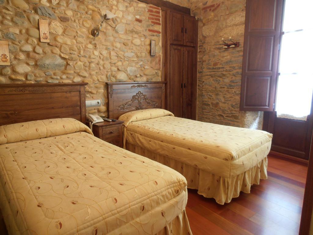Hostal Virgen De La Encina Ponferrada Rom bilde