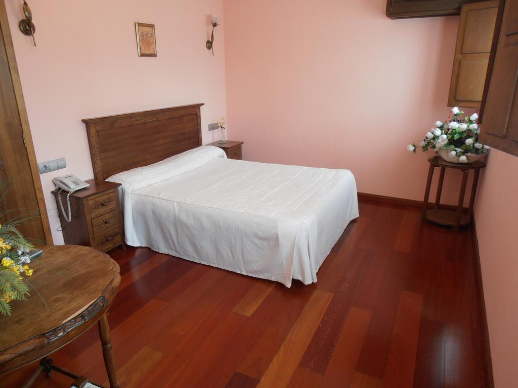 Hostal Virgen De La Encina Ponferrada Rom bilde